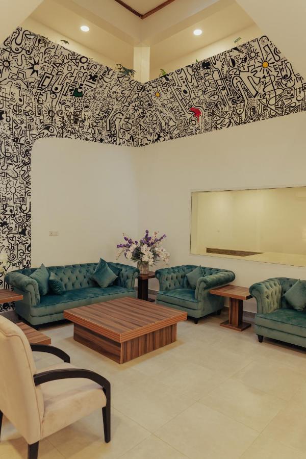 Sinclair Lake Chad Abuja Exterior foto