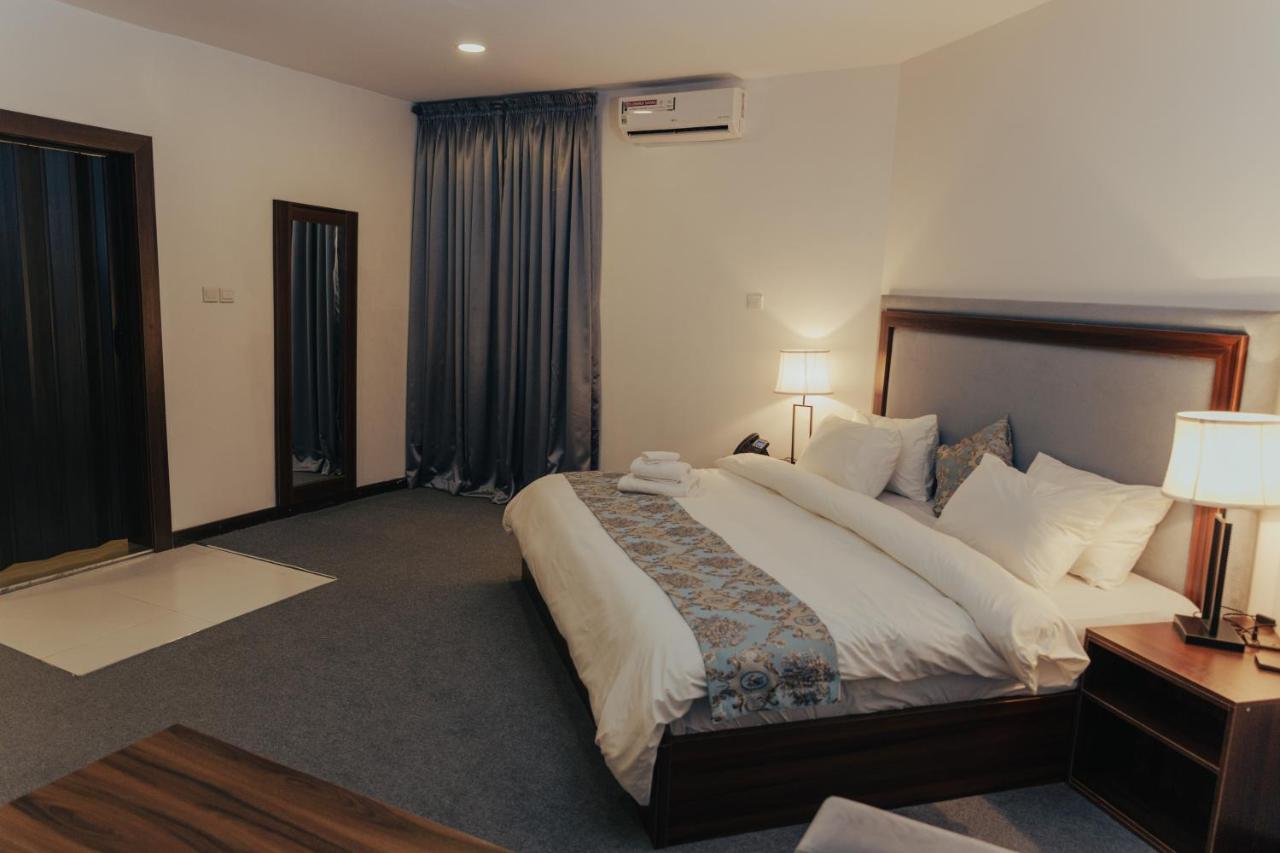 Sinclair Lake Chad Abuja Exterior foto
