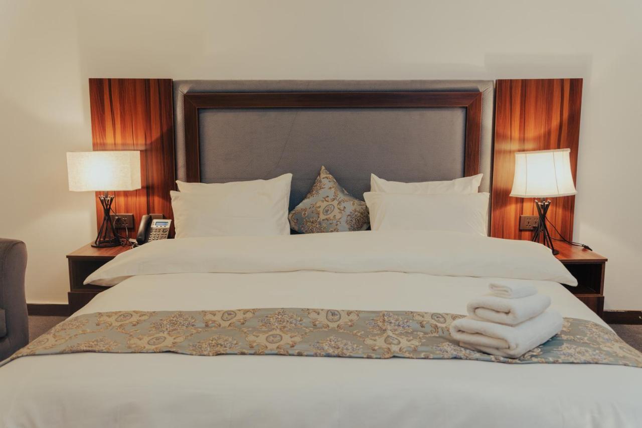 Sinclair Lake Chad Abuja Exterior foto